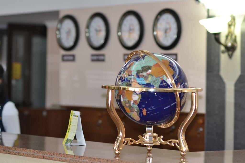Dostyk Hotel Shymkent Exterior photo