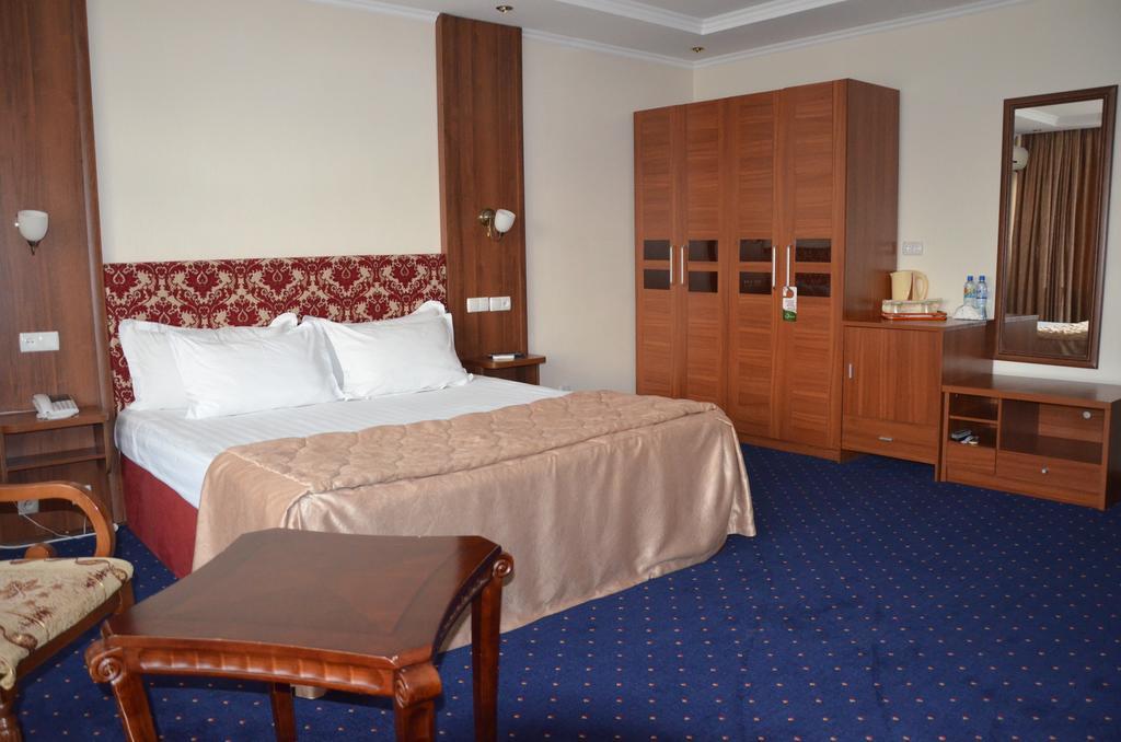 Dostyk Hotel Shymkent Exterior photo