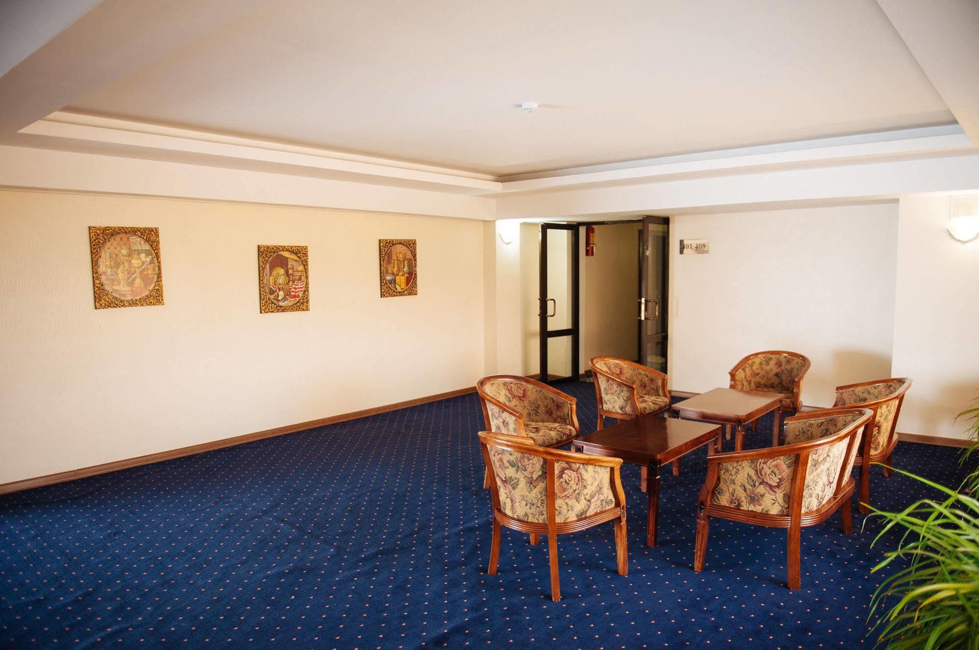 Dostyk Hotel Shymkent Exterior photo
