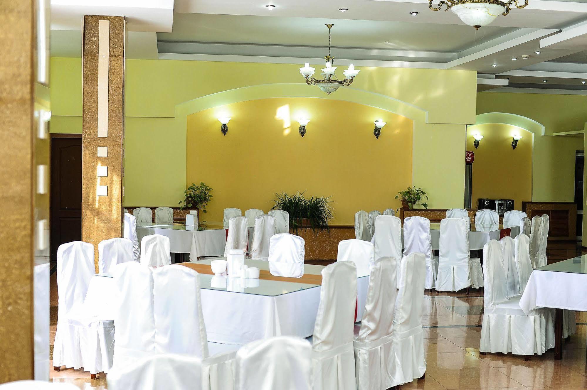 Dostyk Hotel Shymkent Exterior photo