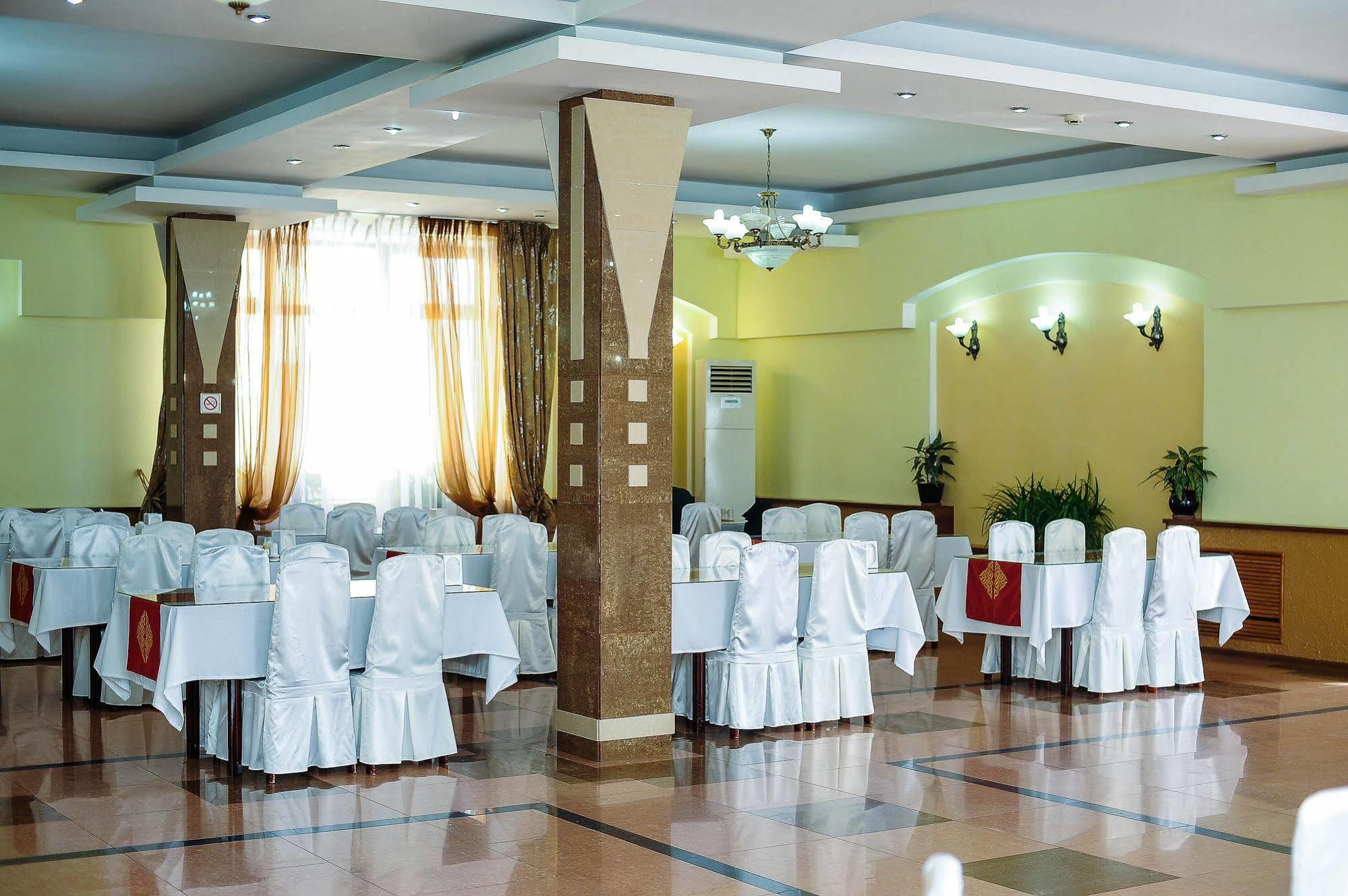 Dostyk Hotel Shymkent Exterior photo